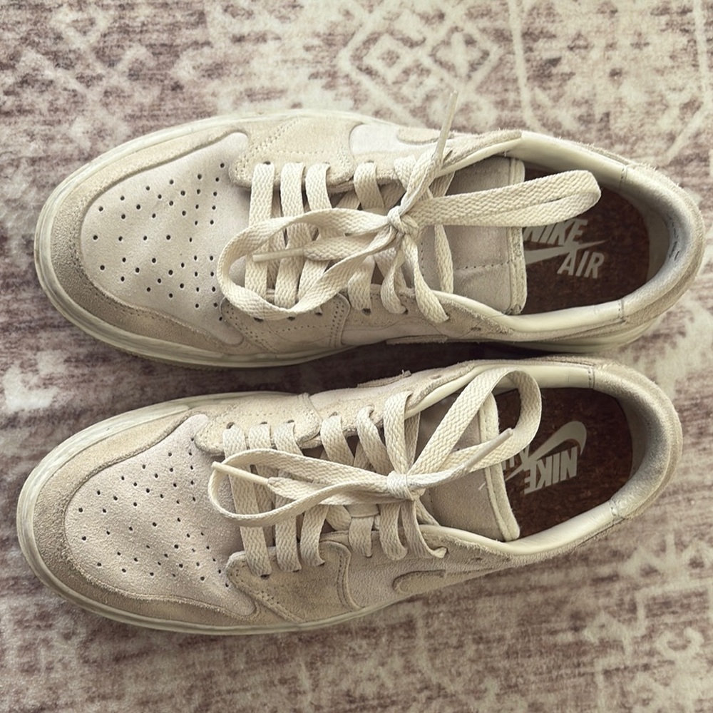 Nike Air Men's Cream Sneakers